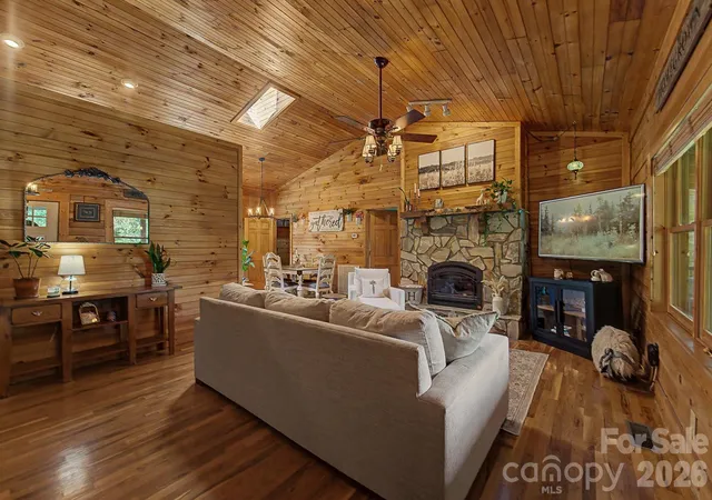 Photo 4 of Single family home for sale at 91 Tibi Ln, Waynesville, NC 28785 | MLS# 4405996 | Listing updated on 2026-10-10
