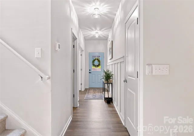 Photo 3 of Single family home for sale at 4604 Fairway Run Dr, Pfafftown, NC 27040 | MLS# 4405997 | Listing updated on 2026-09-21