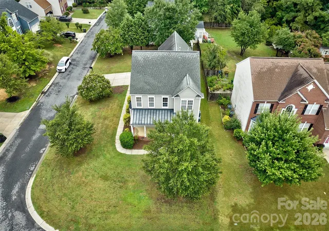 Photo 2 of Single family home for sale at 4960 Summerside Dr, Clover, SC 29710 | MLS# 4406000 | Listing updated on 2026-10-27