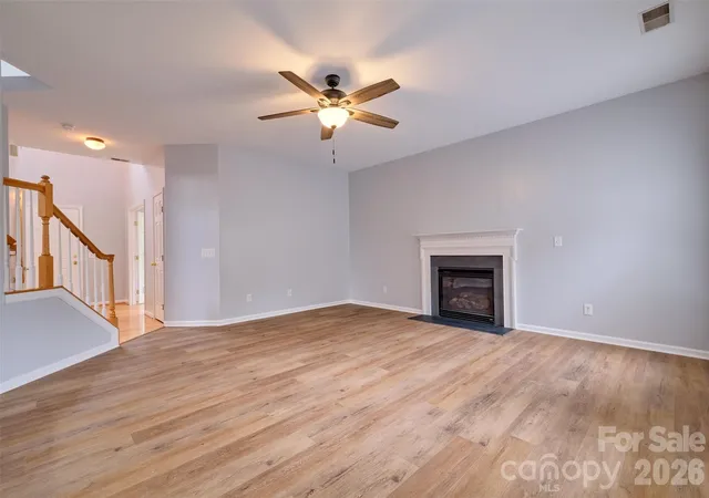 Photo 4 of Single family home for sale at 4960 Summerside Dr, Clover, SC 29710 | MLS# 4406000 | Listing updated on 2026-10-27