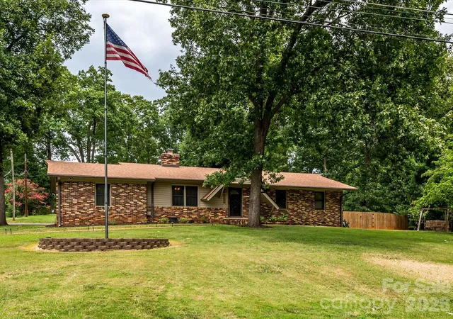 1st image of 1106 Robinhood Ln, Kannapolis, NC 28081 | MLS# 4406023