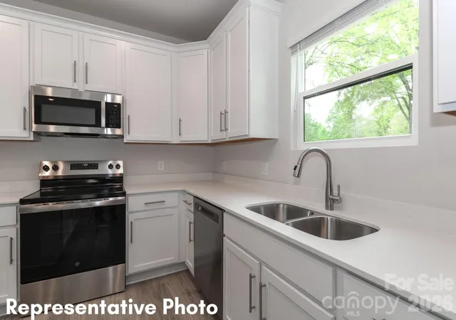 4th image of 225 Institute St, Mooresville, NC 28115 | MLS# 4406040