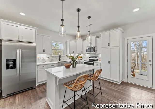 Photo 2 of Single family home for sale at 110 W Springhouse Ct #18P, Statesville, NC 28625 | MLS# 4406048 | Listing updated on 2026-07-29