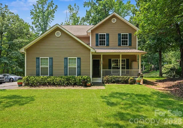 Photo 3 of Single family home for sale at 128 La Agua Ln, Troutman, NC 28166 | MLS# 4406062 | Listing updated on 2026-09-28