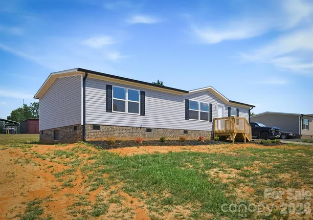 3rd image of 1874 Mesa Dr, Vale, NC 28168 | MLS# 4406076