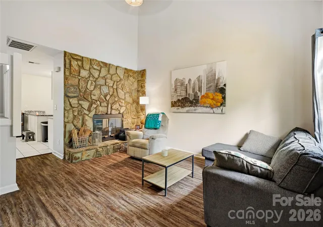 Listing Photo 3 - Condo for sale in building located at 6355 Windsor Gate Ln, Charlotte, NC 28215