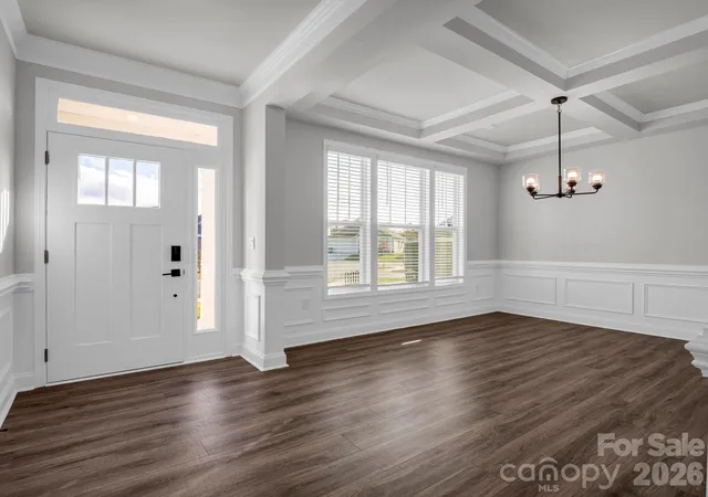 Photo 3 of Sale Pending at 23 Silverthorne Ct, Hendersonville, NC 28792 | MLS# 4406094 | Listing updated on 2026-09-03