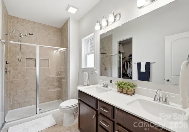 Photo 3 of Single family home for sale at 2667 Andes Dr, Statesville, NC 28625 | MLS# 4406112 | Listing updated on 2026-09-13