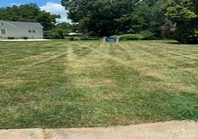 Photo 1 of Land for sale at 120 S Hoskins Rd, Charlotte, NC 28208 | MLS# 4406114 | Listing updated on 2026-09-04