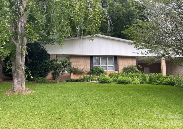 2nd image of 3209 Greenwood Park Cir, Albemarle, NC 28001 | MLS# 4406124
