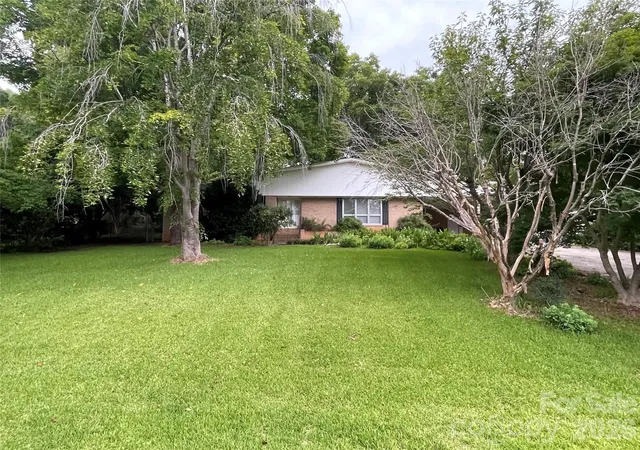 3rd image of 3209 Greenwood Park Cir, Albemarle, NC 28001 | MLS# 4406124