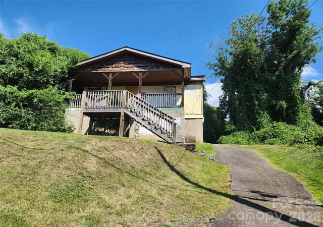 3rd image of 53 Max St, Asheville, NC 28801 | MLS# 4406126