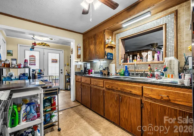 Photo 3 of Single family home for sale at 2504 Brentwood Cir, Lenoir, NC 28645 | MLS# 4406132 | Listing updated on 2026-09-22