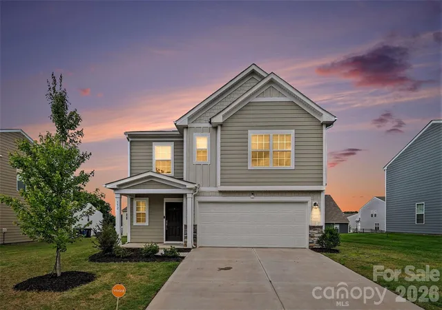 Photo 1 of Single family home for sale at 152 Hanging Rock Trl, Statesville, NC 28625 | MLS# 4406133 | Listing updated on 2026-08-08