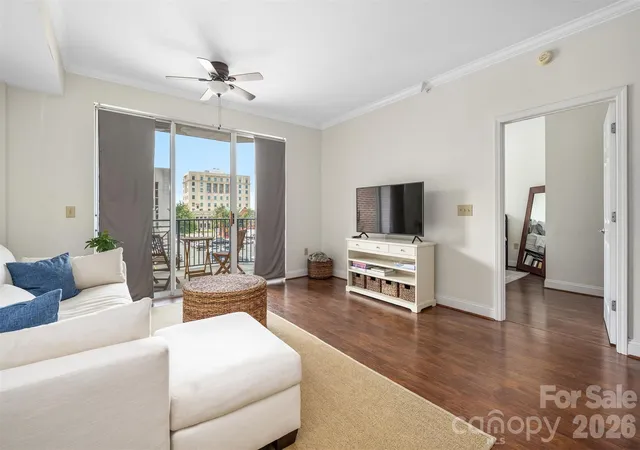 4th image of 300 W 5Th St #419, Charlotte, NC 28202 | MLS# 4406145