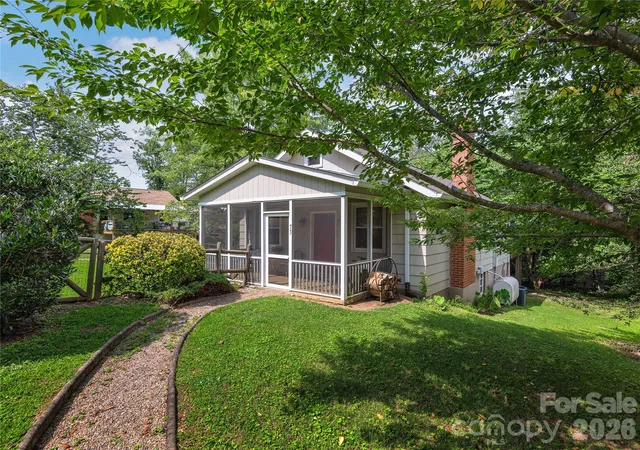 Photo 1 of Single family home for sale at 73 Fair Oaks Rd, Arden, NC 28704 | MLS# 4406154 | Listing updated on 2026-09-17