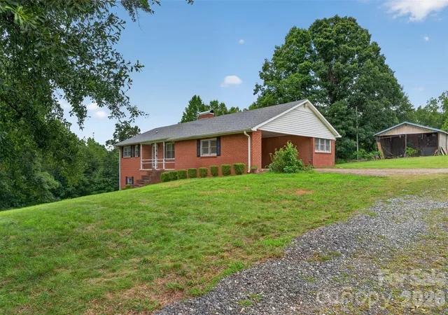 Photo 1 of Single family home for sale at 147 B And S Ln, Hickory, NC 28601 | MLS# 4406157 | Listing updated on 2026-07-31