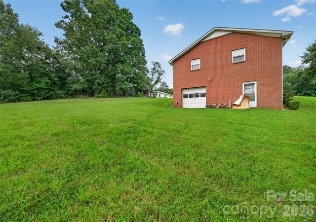 Photo 3 of Single family home for sale at 147 B And S Ln, Hickory, NC 28601 | MLS# 4406157 | Listing updated on 2026-07-31