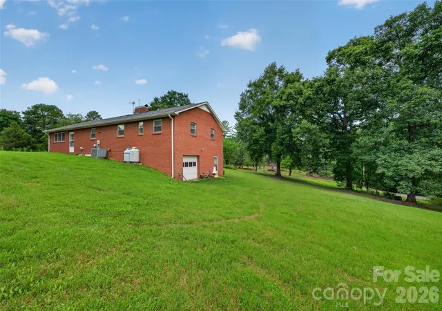Photo 3 of Single family home for sale at 147 B And S Ln, Hickory, NC 28601 | MLS# 4406157 | Listing updated on 2026-07-31