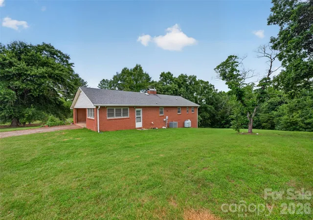Photo 4 of Single family home for sale at 147 B And S Ln, Hickory, NC 28601 | MLS# 4406157 | Listing updated on 2026-07-31