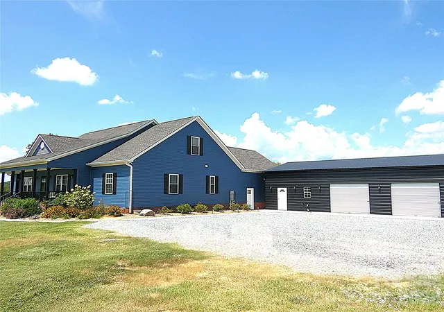 Photo 2 of Single family home for sale at 1055 Cedar Grv Rd, Clover, SC 29710 | MLS# 4406188 | Listing updated on 2026-08-20
