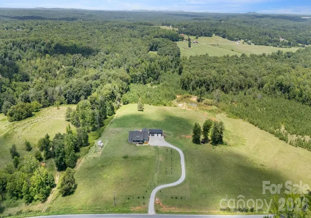 Photo 3 of Single family home for sale at 1055 Cedar Grv Rd, Clover, SC 29710 | MLS# 4406188 | Listing updated on 2026-08-20