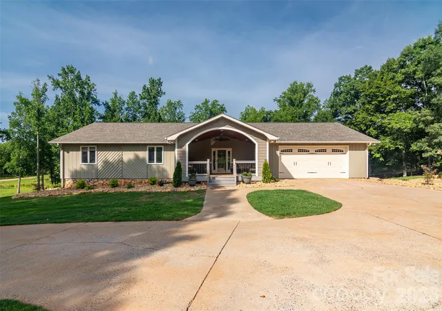 2nd image of 304 Mcmurray Rd, Rutherfordton, NC 28139 | MLS# 4406206