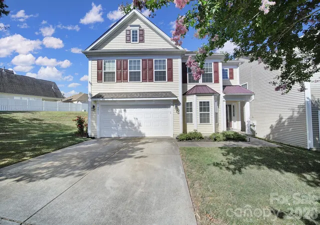 Photo 1 of Single family home for sale at 4041 Abbotsbury Dr, Indian Land, SC 29707 | MLS# 4406236 | Listing updated on 2026-09-02