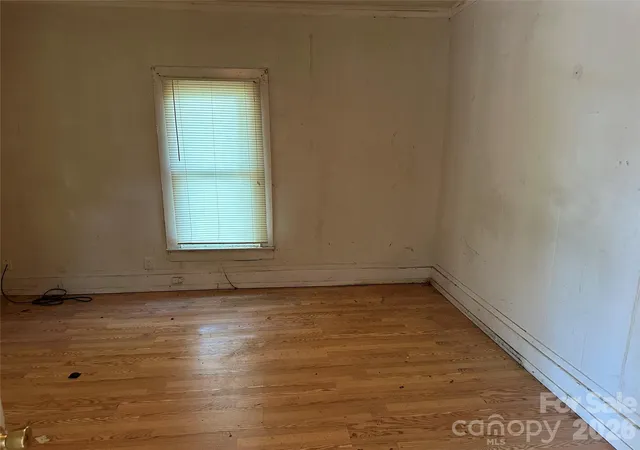 Photo 3 of Single family home for sale at 1032 Plymouth St, Gastonia, NC 28054 | MLS# 4406247 | Listing updated on 2026-07-23