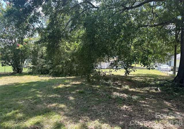 Photo 3 of Single family home for sale at 1032 Plymouth St, Gastonia, NC 28054 | MLS# 4406247 | Listing updated on 2026-07-23