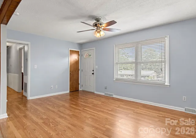 image of 307 Somerset Dr, Kings Mountain, NC 28086 | MLS# 4406255