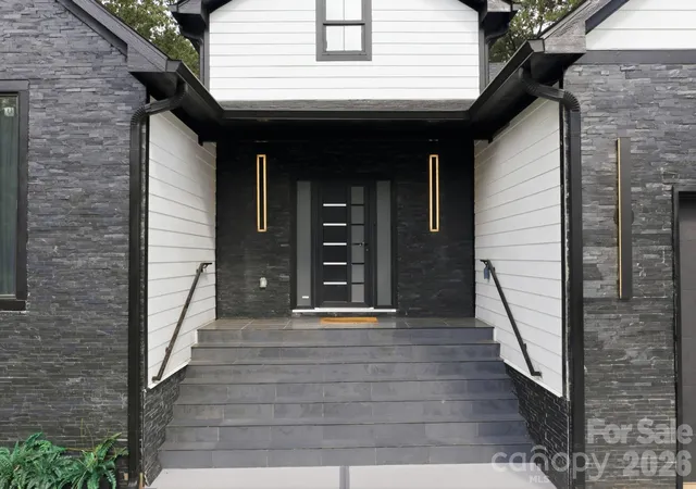 Photo 2 of Single family home for sale at 314 Oak Knoll, Hildebran, NC 28637 | MLS# 4406259 | Listing updated on 2026-08-22
