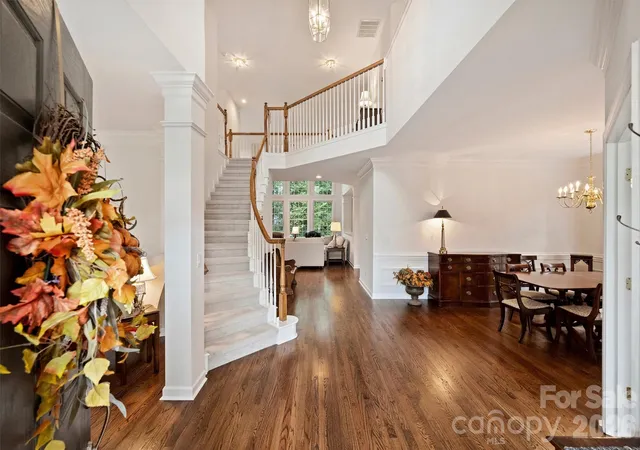 Photo 4 of Sale Pending at 7410 Roseland Ave, Charlotte, NC 28277 | MLS# 4406265 | Listing updated on 2026-10-20