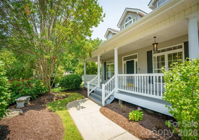 1st image of 14 Waterbury Ct, Hendersonville, NC 28791 | MLS# 4406269