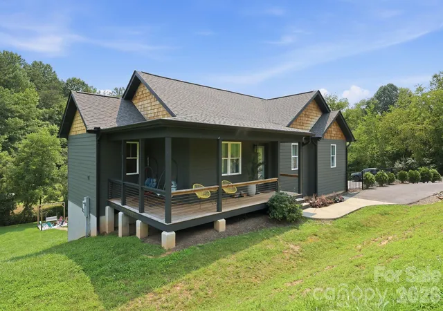 Photo 2 of Single family home for sale at 322 Goughes Branch Rd, Leicester, NC 28748 | MLS# 4406273 | Listing updated on 2026-09-04
