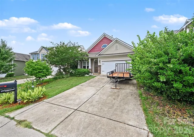 2nd image of 11017 Hat Creek Ln, Davidson, NC 28036 | MLS# 4406284