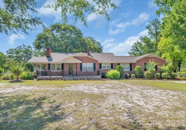 1st image of 207 Park Dr, Kershaw, SC 29067 | MLS# 4406292