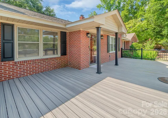 Photo 3 of Single family home for sale at 207 Park Dr, Kershaw, SC 29067 | MLS# 4406292 | Listing updated on 2026-09-28