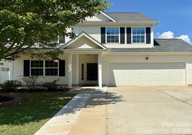 Photo 2 of Single family home for sale at 708 Jones Branch Dr, Fort Mill, SC 29715 | MLS# 4406297 | Listing updated on 2026-09-08