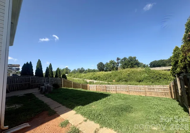 Photo 35 of Single family home for sale at 708 Jones Branch Dr, Fort Mill, SC 29715 | MLS# 4406297 | Listing updated on 2026-09-08