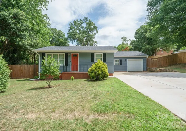 2nd image of 200 Point Cir, Belmont, NC 28012 | MLS# 4406314