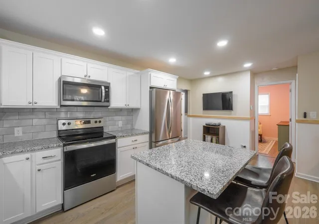 5th image of 200 Point Cir, Belmont, NC 28012 | MLS# 4406314