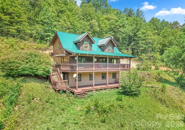 Photo 2 of Single family home for sale at 2560 Round Hl Rd, Bryson City, NC 28713 | MLS# 4406322 | Listing updated on 2026-09-01
