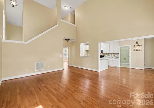Photo 4 of Sale Pending at 4003 Country Oaks Dr, Waxhaw, NC 28173 | MLS# 4406333 | Listing updated on 2026-10-02