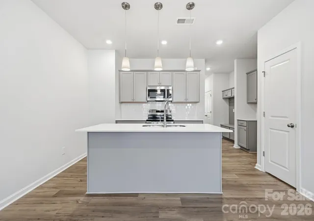2nd image of 5114 Orchardview Wy, Charlotte, NC 28216 | MLS# 4406338