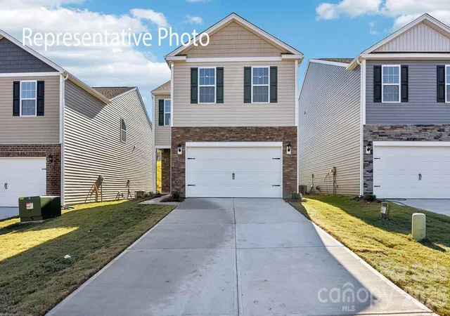 1st image of 672 13th Avenue Dr Ne, Hickory, NC 28601 | MLS# 4406369