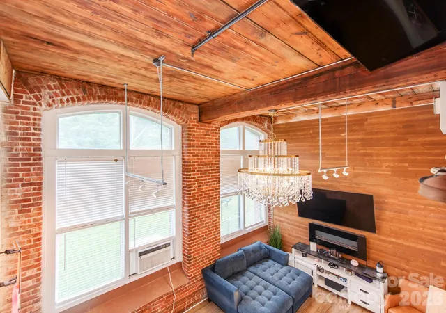 Photo 2 of Condo for sale at 201 Hoskins Rd S #122, Charlotte, NC 28208 | MLS# 4406371 | Listing updated on 2026-08-06