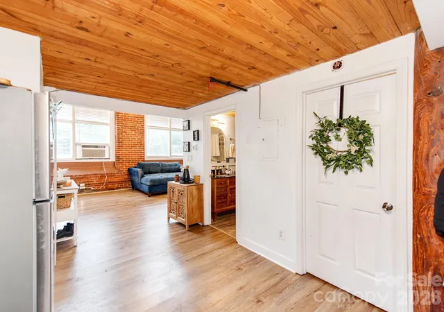 Photo 3 of Condo for sale at 201 Hoskins Rd S #122, Charlotte, NC 28208 | MLS# 4406371 | Listing updated on 2026-08-06