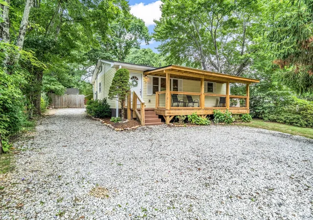 1st image of 407 Hiawassee Ave, Black Mountain, NC 28711 | MLS# 4406378