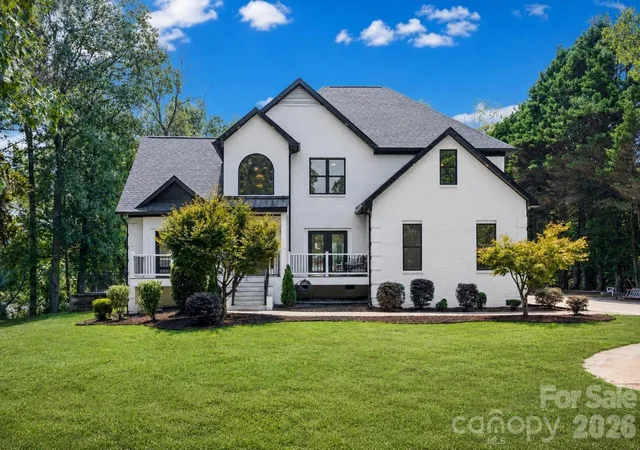 Photo 1 of Single family home for sale at 9827 Potter Rd, Matthews, NC 28104 | MLS# 4406381 | Listing updated on 2026-09-14